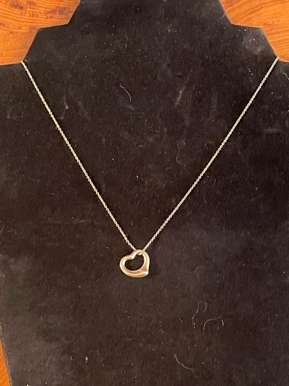 Vintage Tiffany and Co Elsa Peretti Open Heart Necklace Sterling Silver 925. 16”